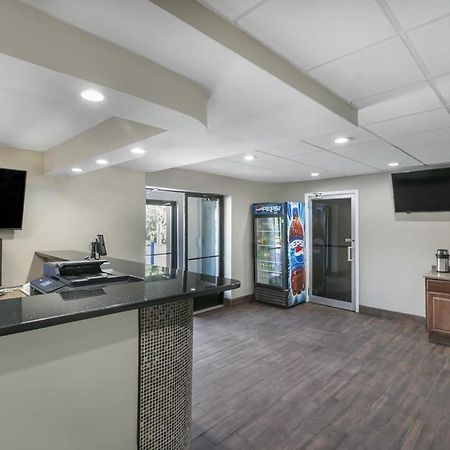 Knights Inn Bristol Levittown Esterno foto