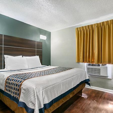 Knights Inn Bristol Levittown Esterno foto