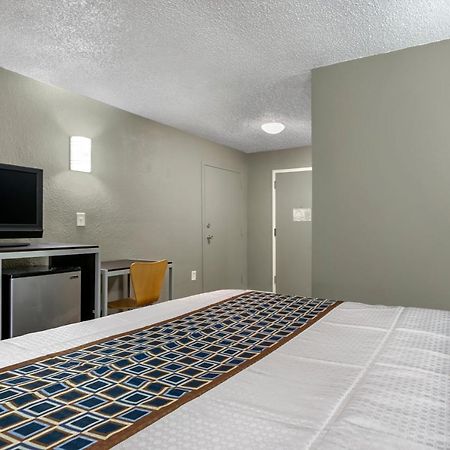 Knights Inn Bristol Levittown Esterno foto
