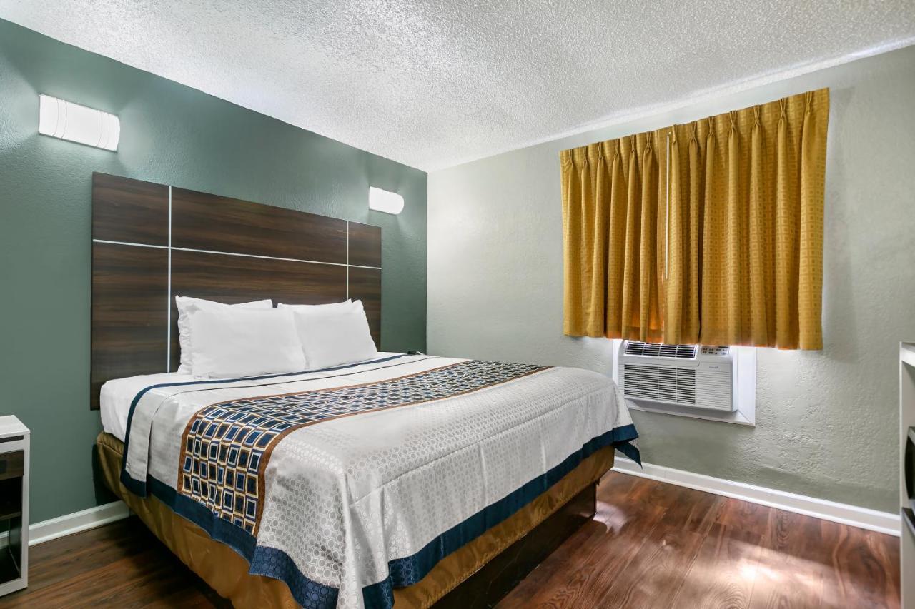 Knights Inn Bristol Levittown Esterno foto