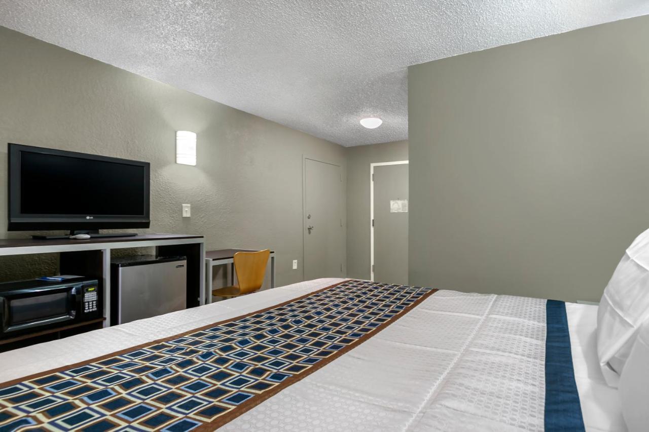 Knights Inn Bristol Levittown Esterno foto
