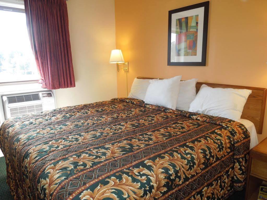 Knights Inn Bristol Levittown Esterno foto