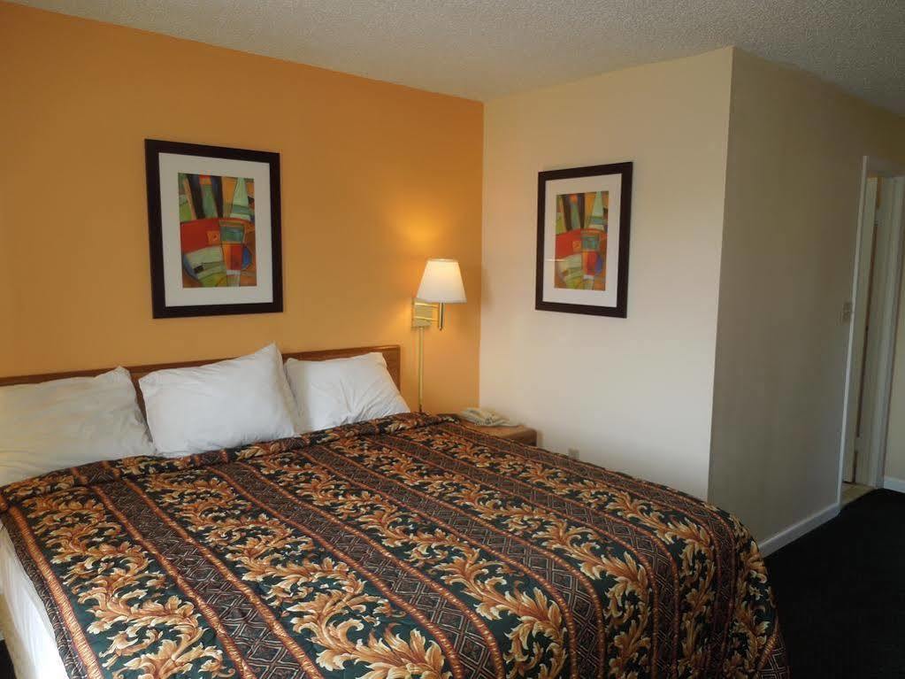 Knights Inn Bristol Levittown Esterno foto