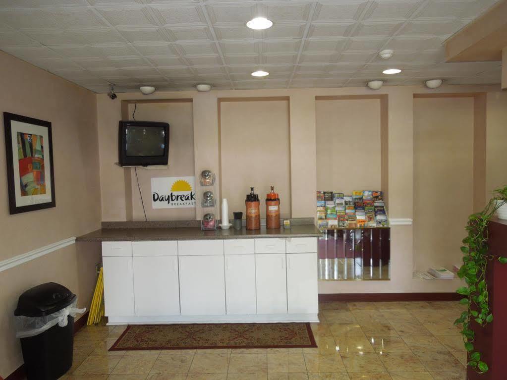Knights Inn Bristol Levittown Esterno foto