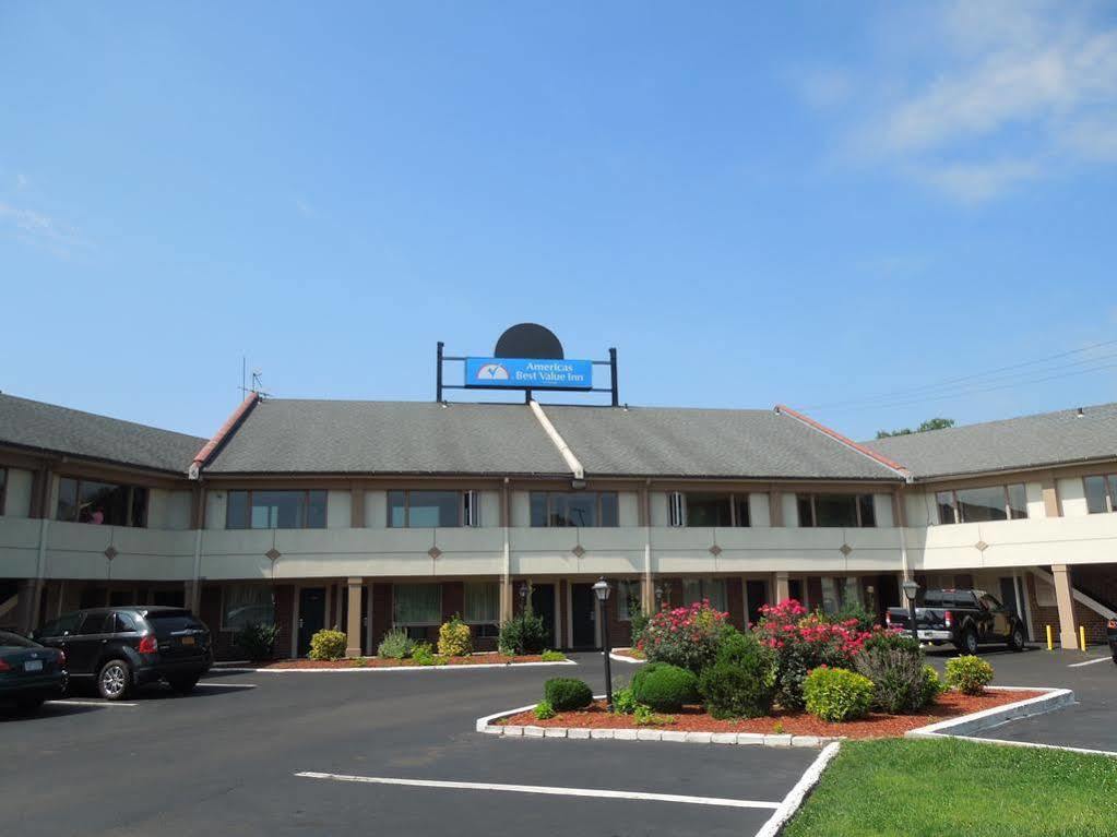 Knights Inn Bristol Levittown Esterno foto