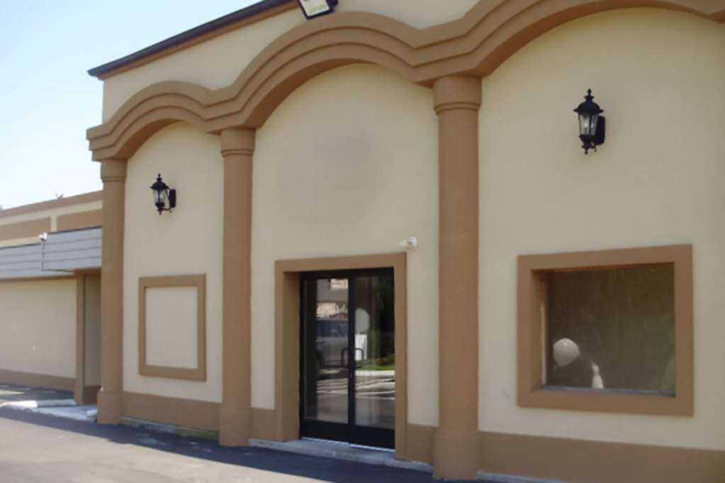 Knights Inn Bristol Levittown Esterno foto