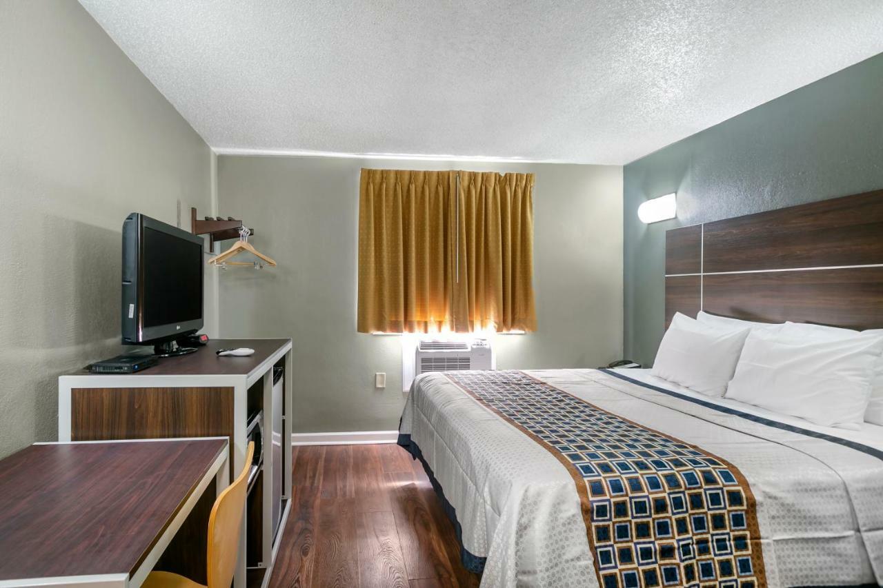 Knights Inn Bristol Levittown Esterno foto