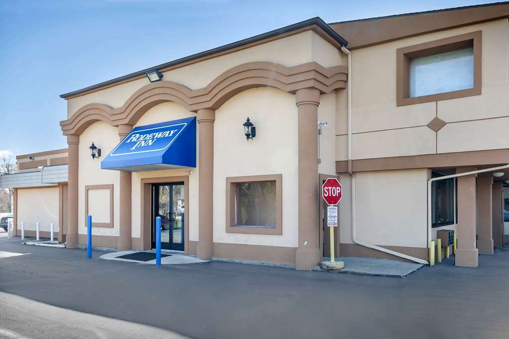 Knights Inn Bristol Levittown Esterno foto